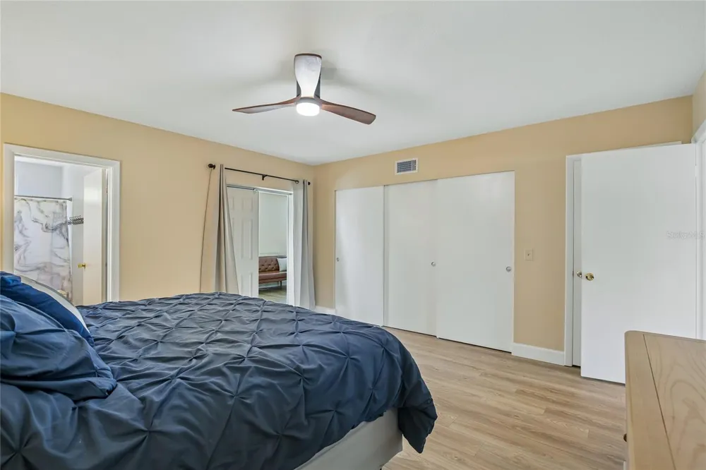 2380 WORLD PARKWAY BOULEVARD #40 Clearwater, FL 33763