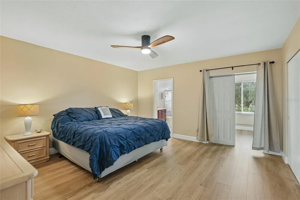 2380 WORLD PARKWAY BOULEVARD #40 Clearwater, FL 33763