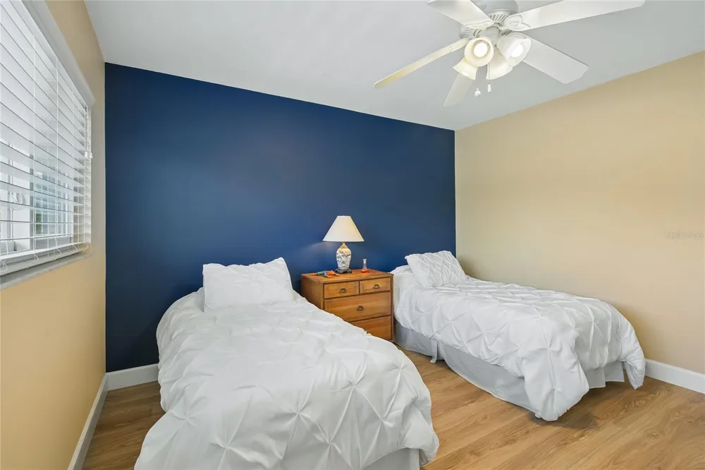 2380 WORLD PARKWAY BOULEVARD #40 Clearwater, FL 33763