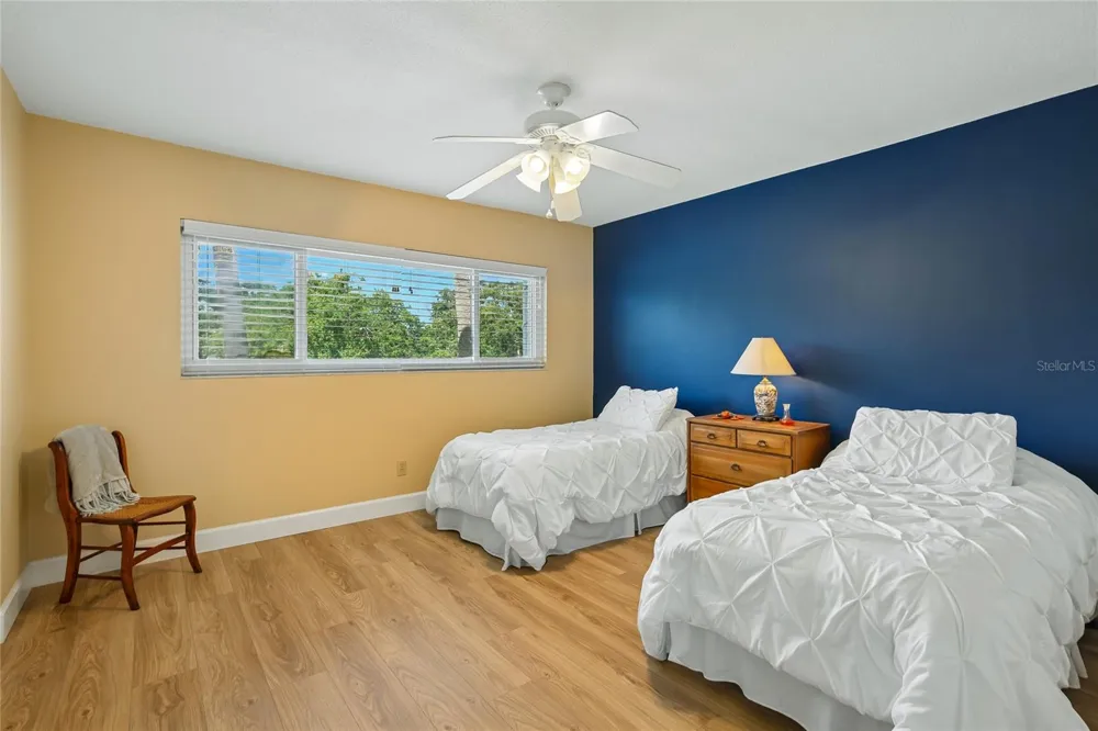 2380 WORLD PARKWAY BOULEVARD #40 Clearwater, FL 33763