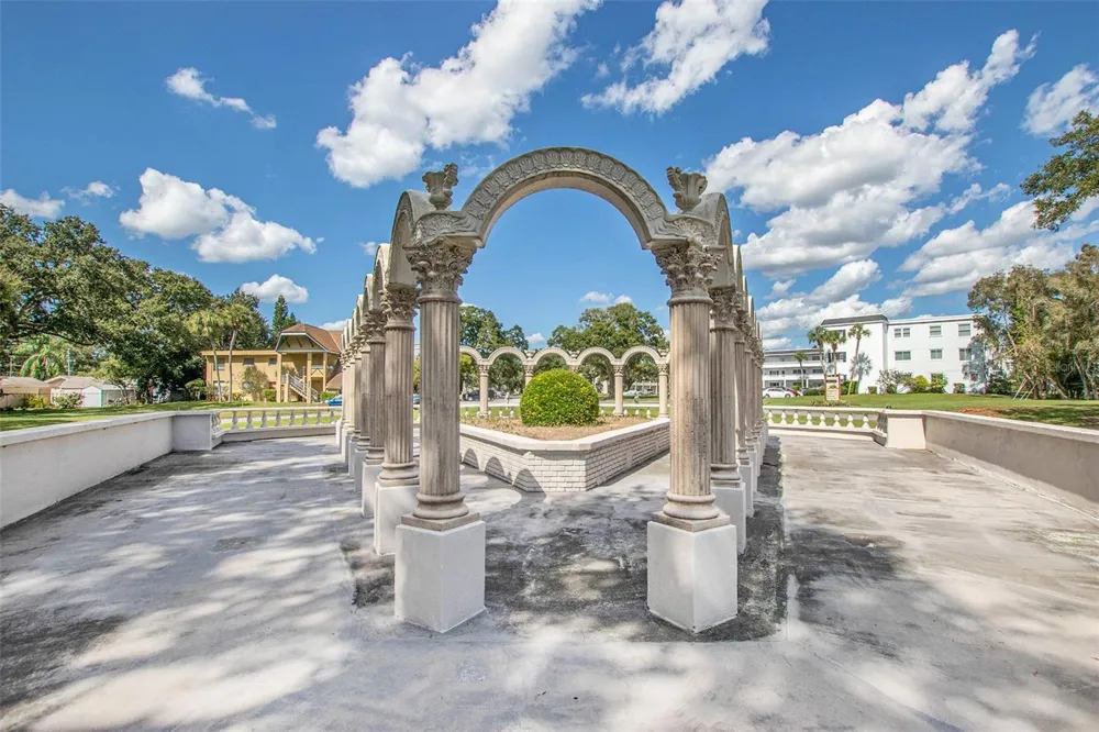 2380 WORLD PARKWAY BOULEVARD #40 Clearwater, FL 33763