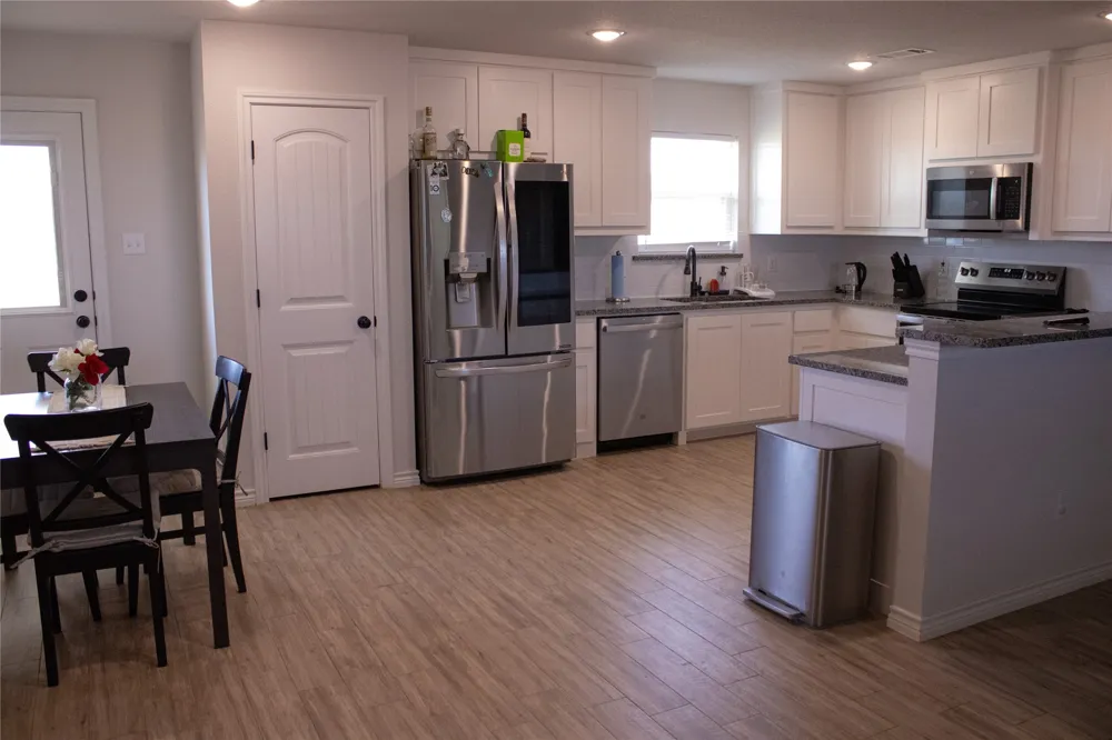 6043 Piper Anne Street Azle, TX 76020