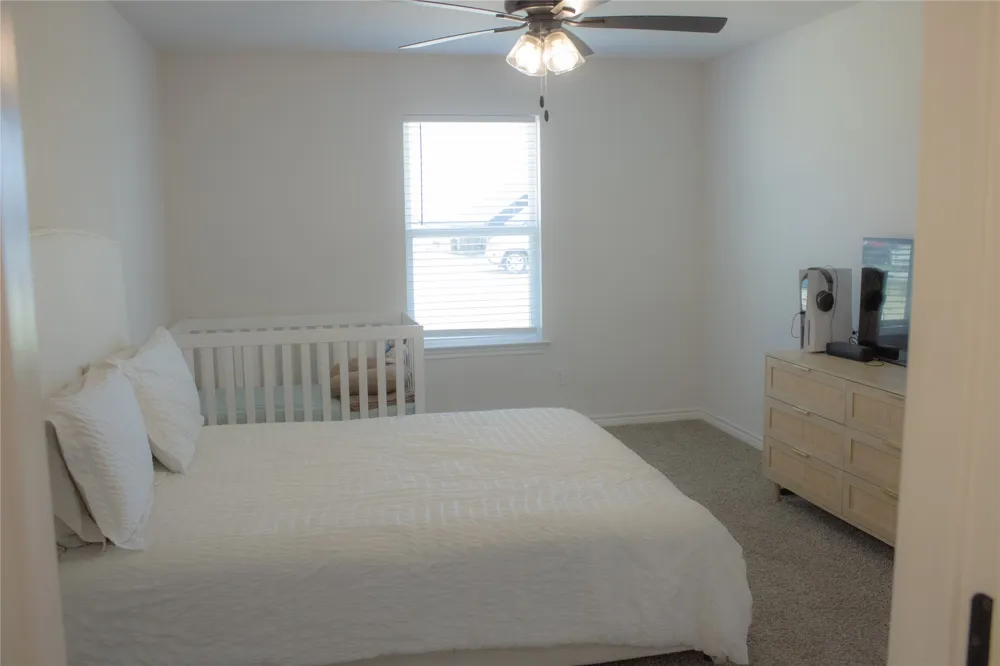 6043 Piper Anne Street Azle, TX 76020