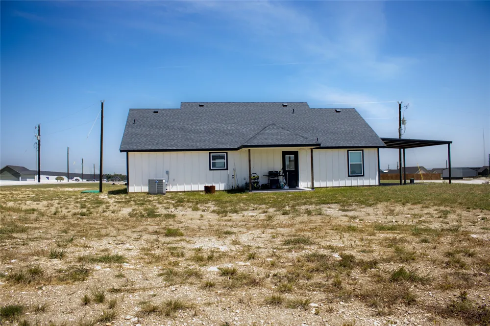 6043 Piper Anne Street Azle, TX 76020