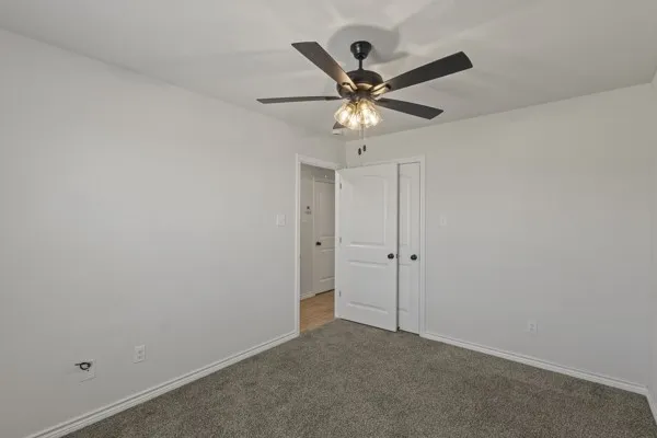 6043 Piper Anne Street Azle, TX 76020