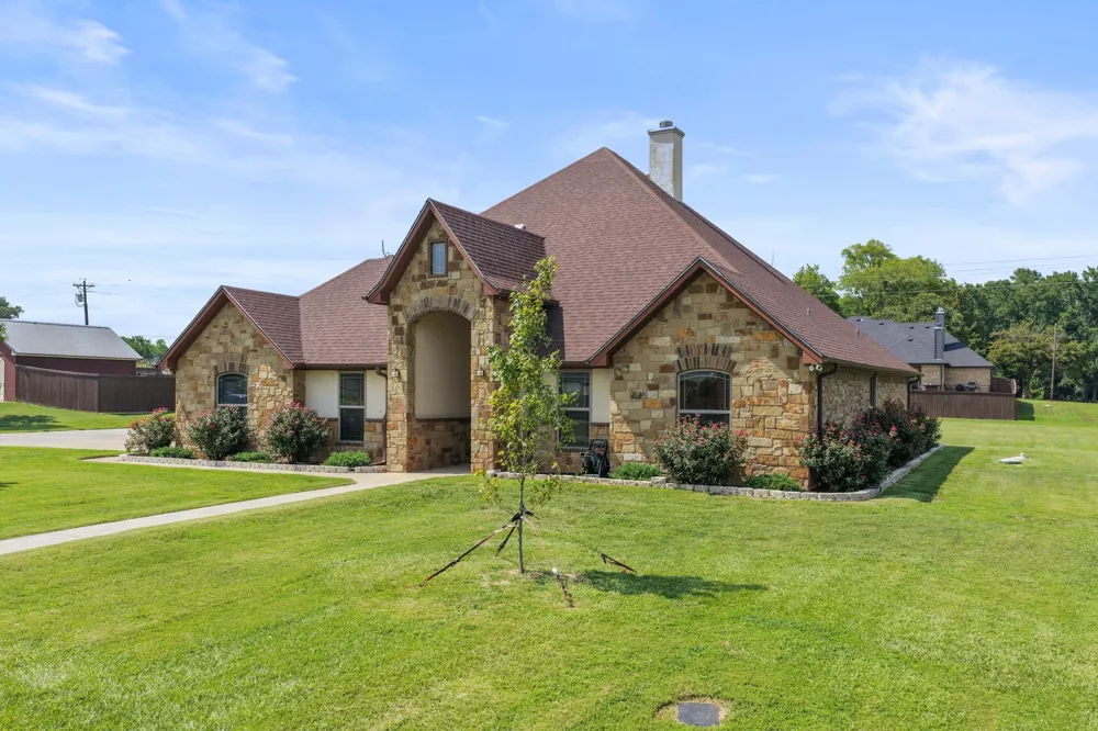 31 County Road 4742 Mt Pleasant, TX 75455
