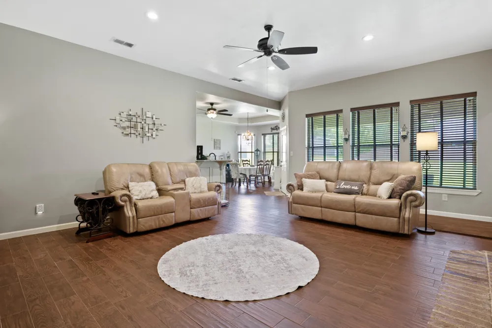 31 County Road 4742 Mt Pleasant, TX 75455