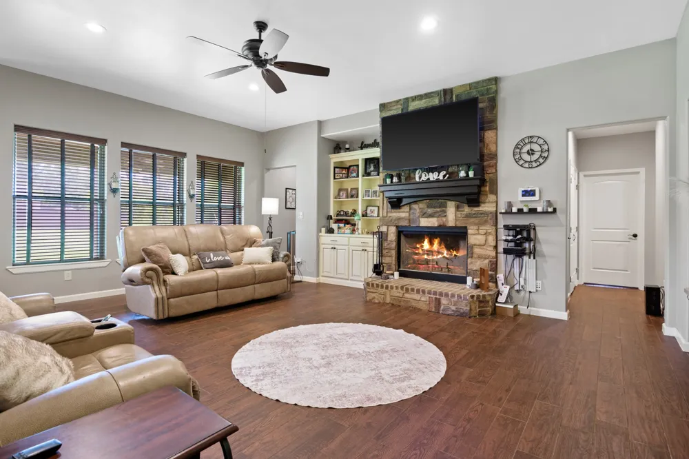 31 County Road 4742 Mt Pleasant, TX 75455