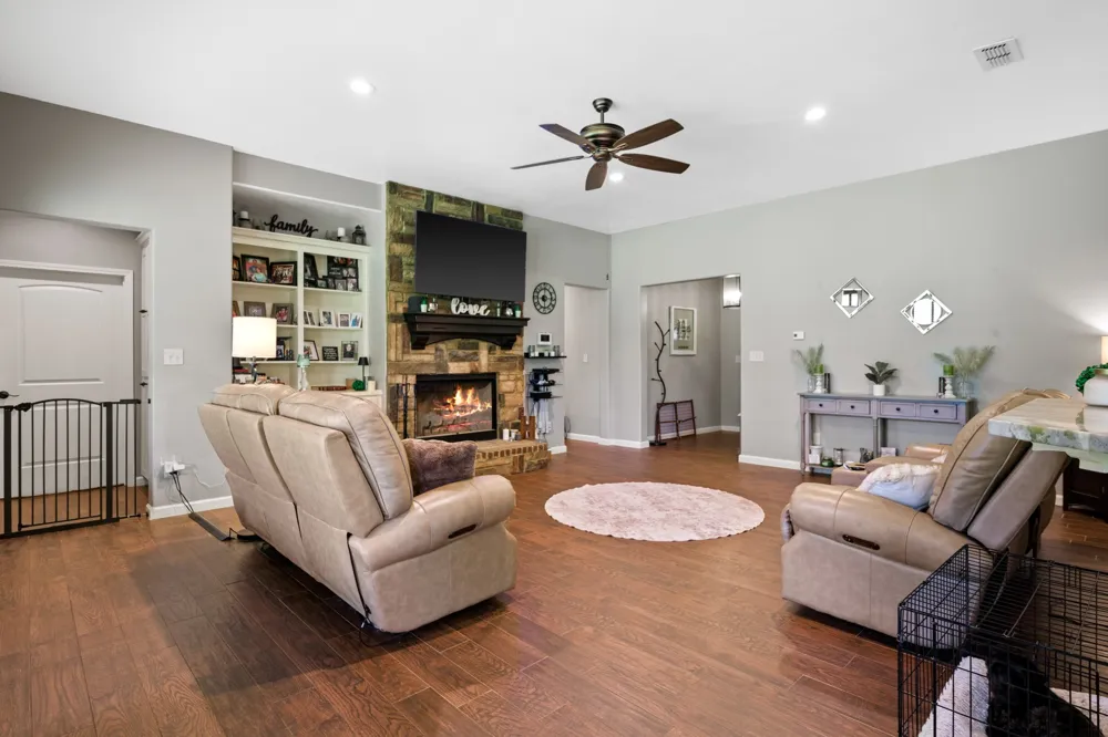 31 County Road 4742 Mt Pleasant, TX 75455