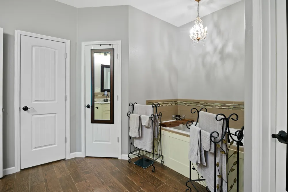 31 County Road 4742 Mt Pleasant, TX 75455