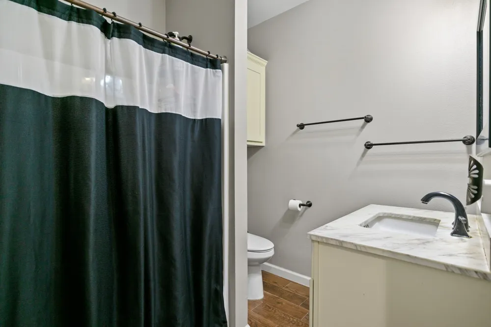 31 County Road 4742 Mt Pleasant, TX 75455