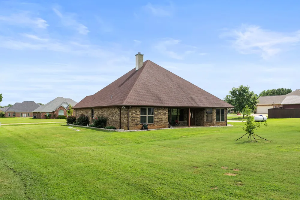 31 County Road 4742 Mt Pleasant, TX 75455