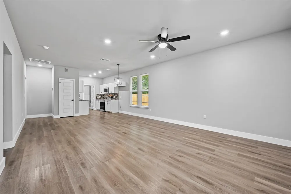 6147 Shawnee Drive Mabank, TX 75156