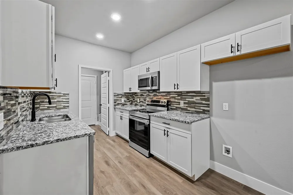 6147 Shawnee Drive Mabank, TX 75156