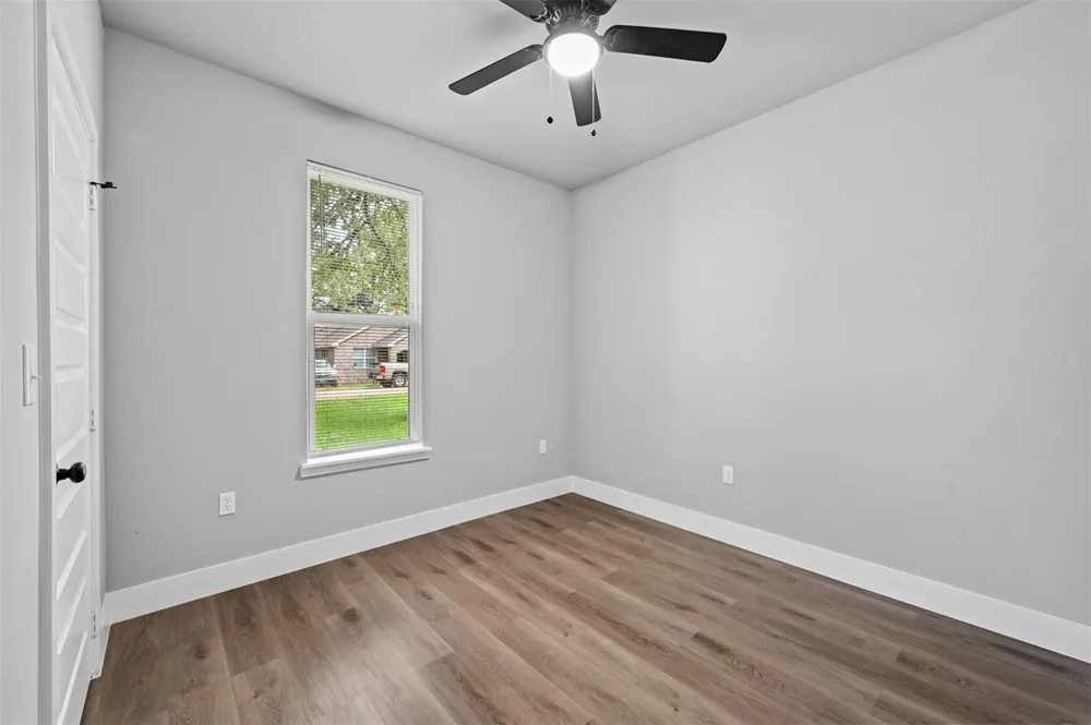 6147 Shawnee Drive Mabank, TX 75156