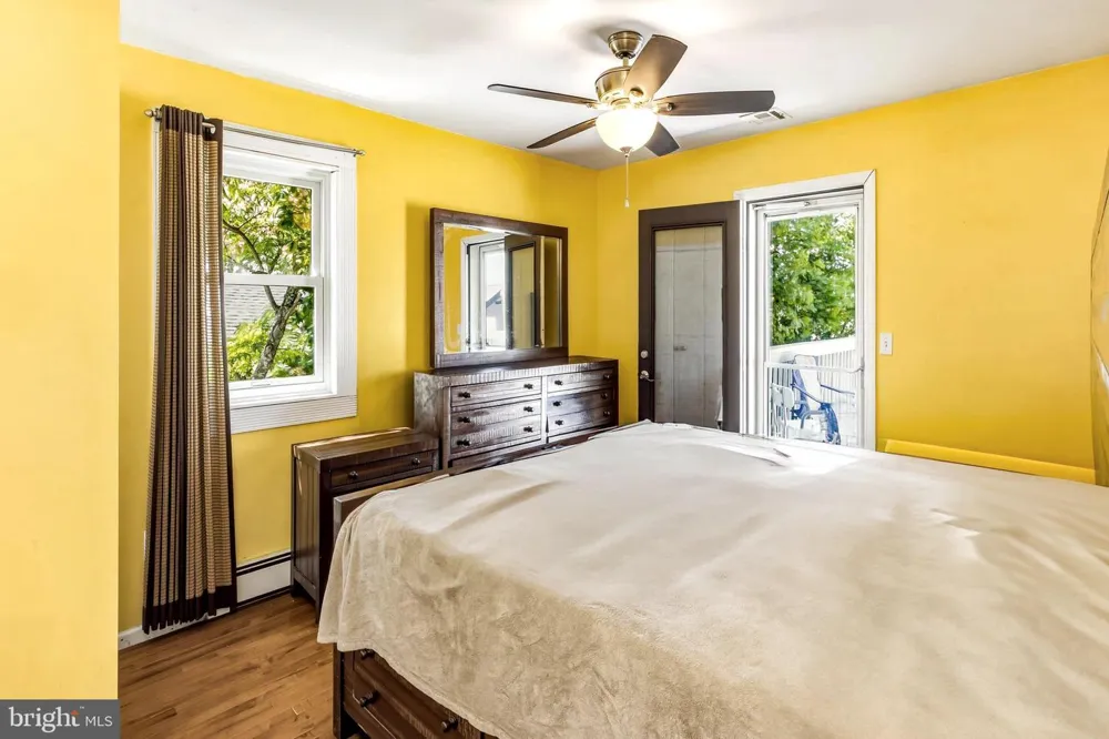 2 SPAR COURT Tuckerton, NJ 08087
