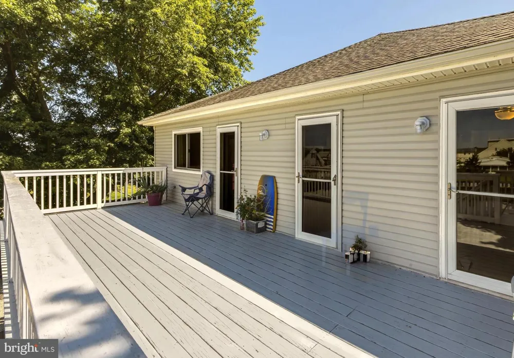 2 SPAR COURT Tuckerton, NJ 08087