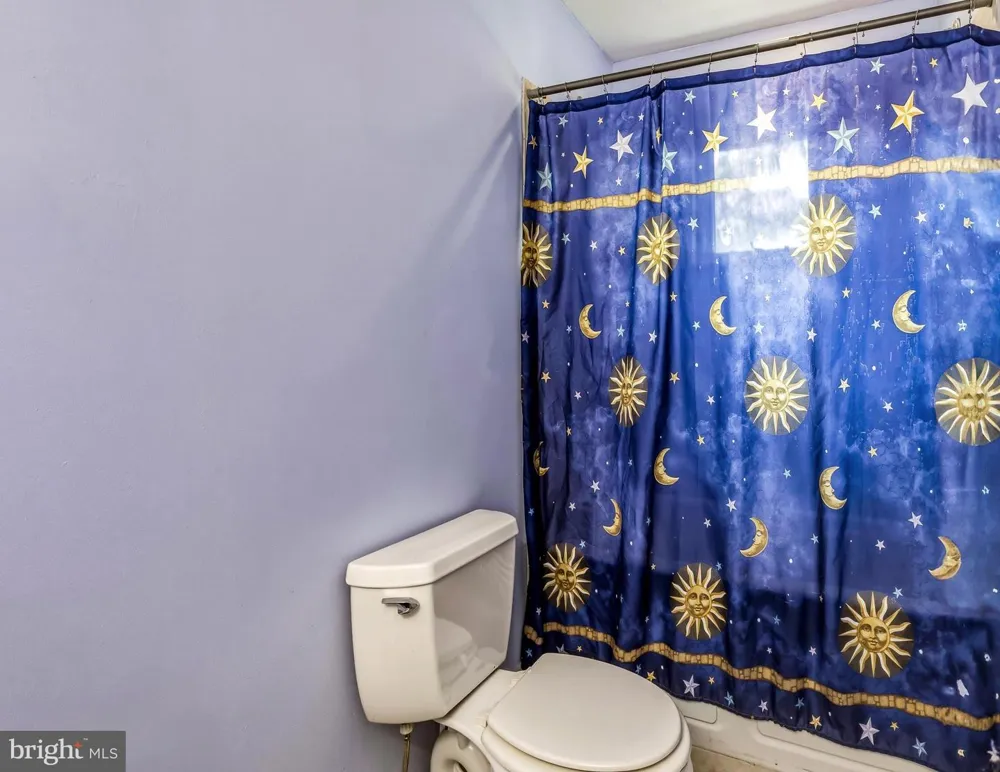 2 SPAR COURT Tuckerton, NJ 08087