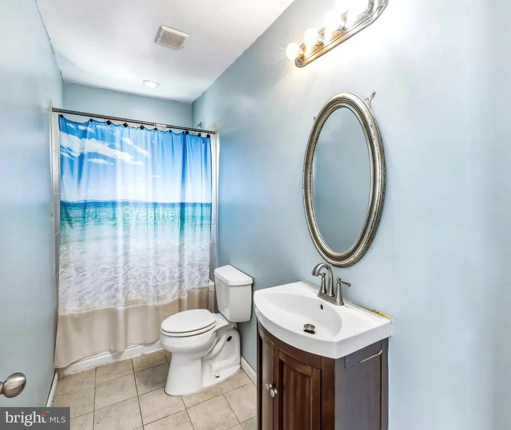 2 SPAR COURT Tuckerton, NJ 08087