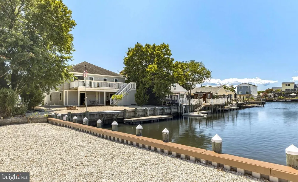 2 SPAR COURT Tuckerton, NJ 08087