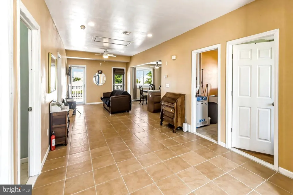 2 SPAR COURT Tuckerton, NJ 08087