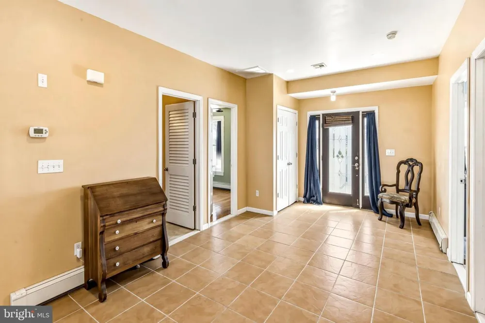 2 SPAR COURT Tuckerton, NJ 08087