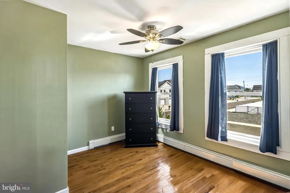 2 SPAR COURT Tuckerton, NJ 08087