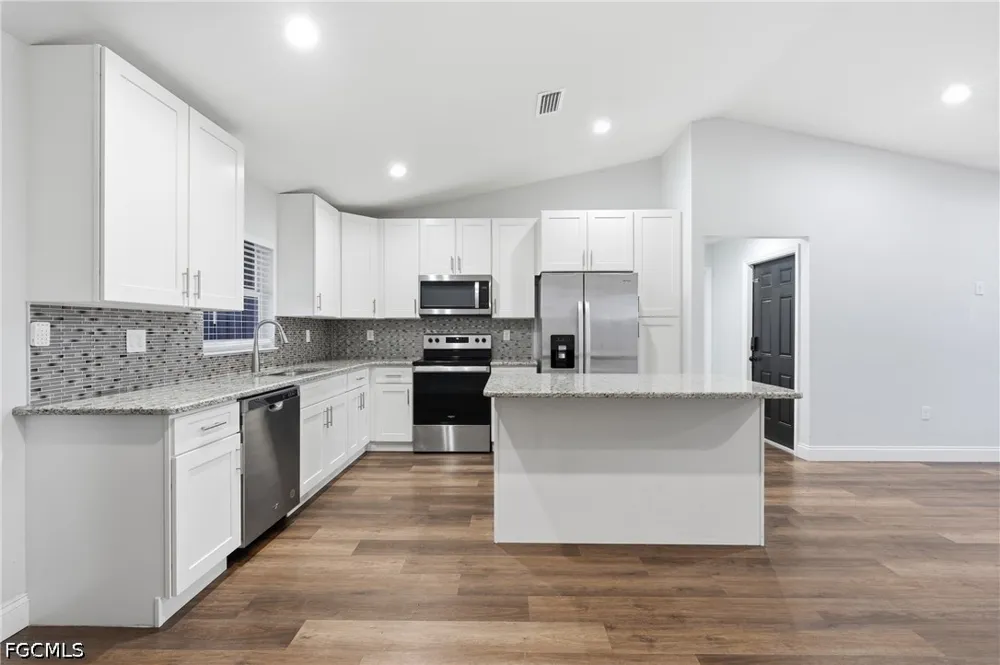 Plantation Drive Labelle, FL 33935