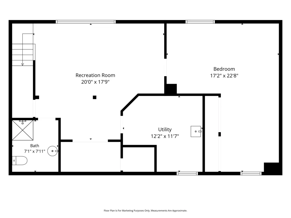 21009 Robinwood Street Farmington, MI 48336