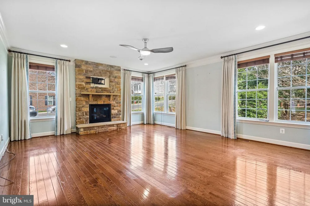 4561 RONA PLACE Fairfax, VA 22030