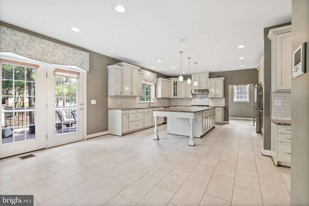 4561 RONA PLACE Fairfax, VA 22030