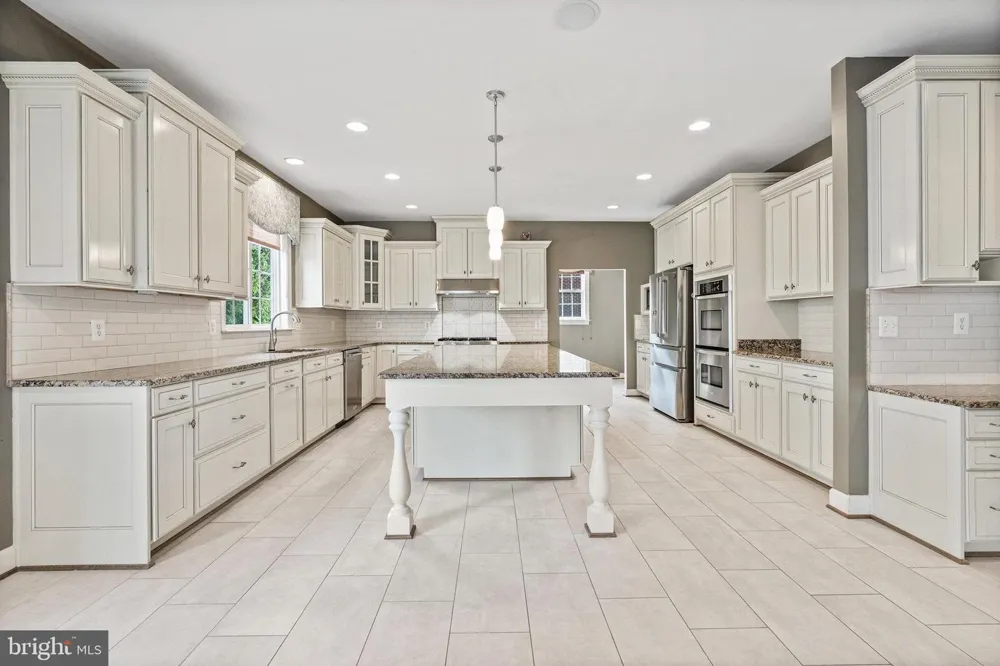 4561 RONA PLACE Fairfax, VA 22030