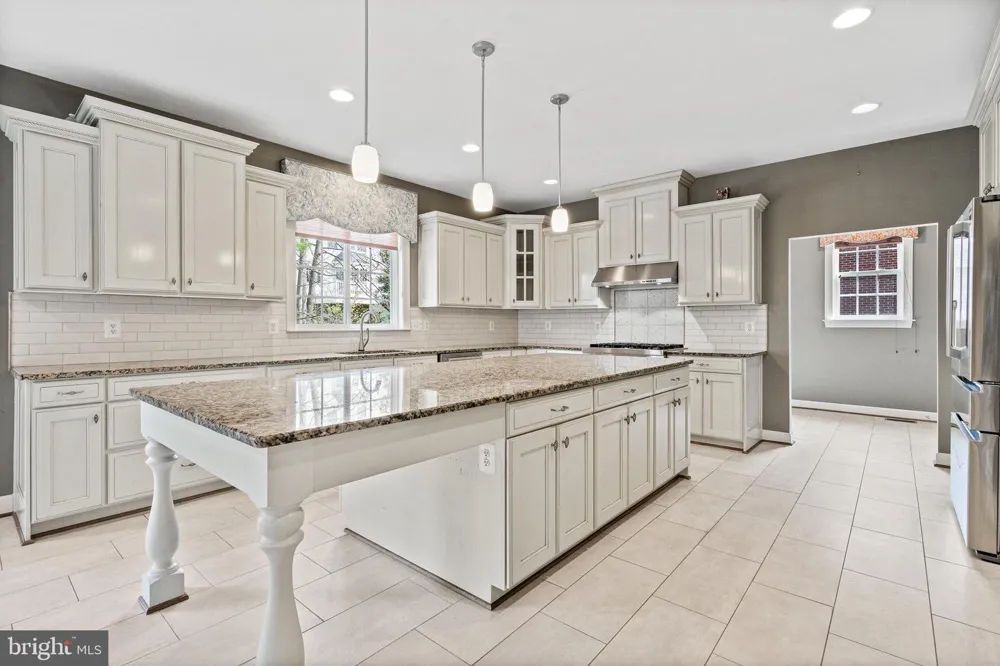 4561 RONA PLACE Fairfax, VA 22030