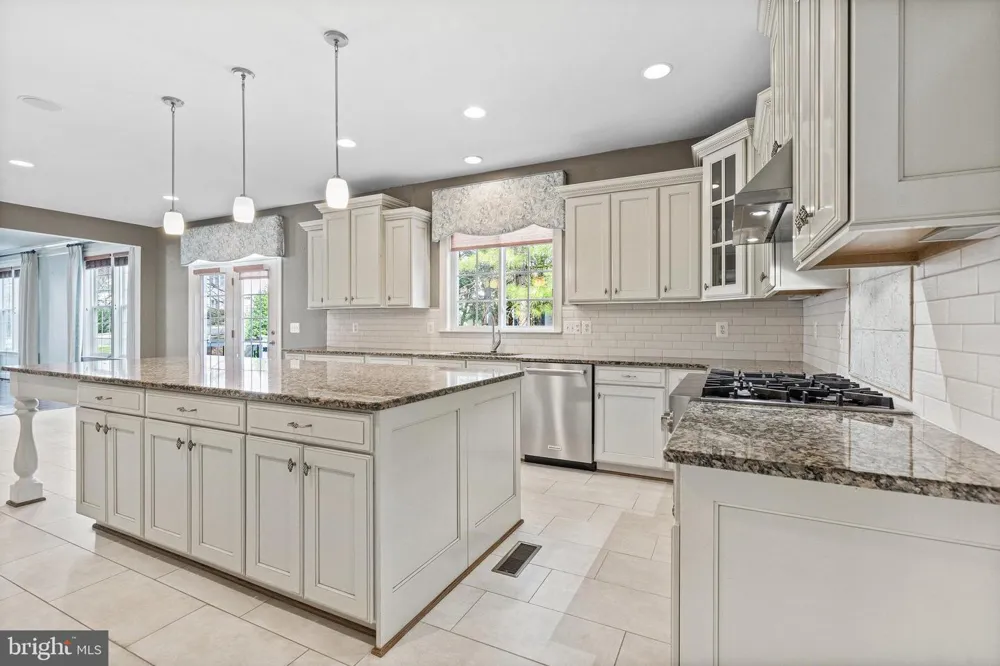 4561 RONA PLACE Fairfax, VA 22030
