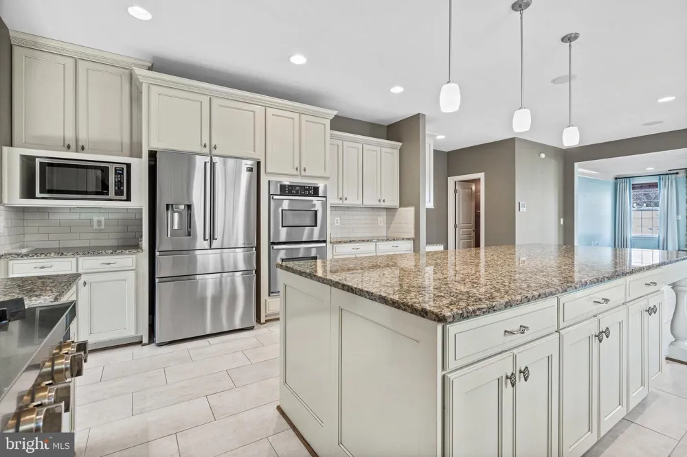 4561 RONA PLACE Fairfax, VA 22030