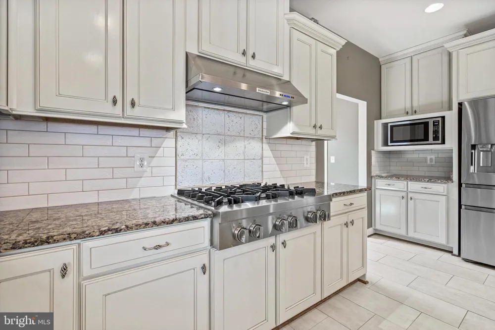 4561 RONA PLACE Fairfax, VA 22030