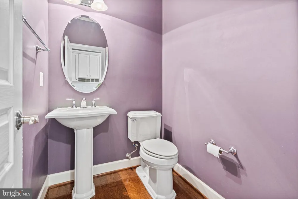4561 RONA PLACE Fairfax, VA 22030