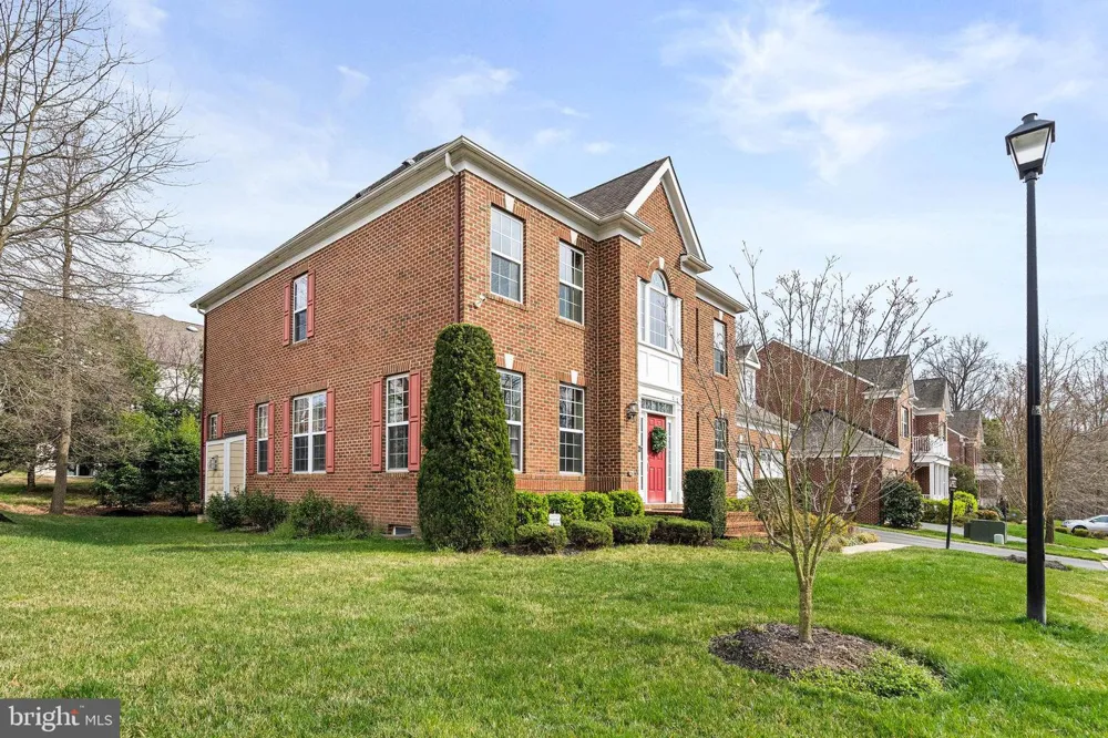 4561 RONA PLACE Fairfax, VA 22030