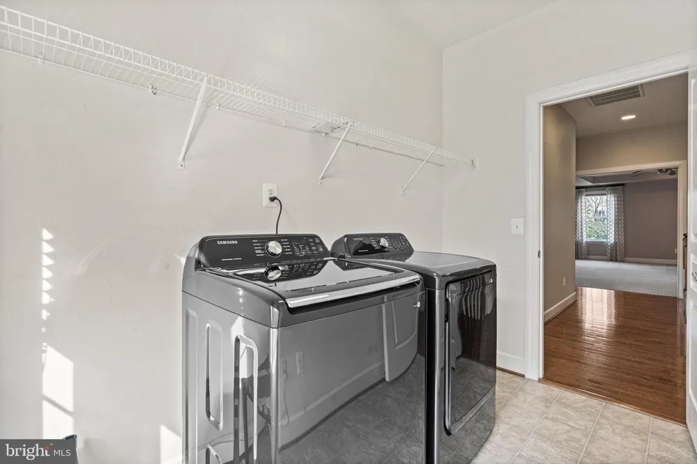 4561 RONA PLACE Fairfax, VA 22030