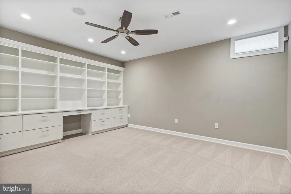 4561 RONA PLACE Fairfax, VA 22030