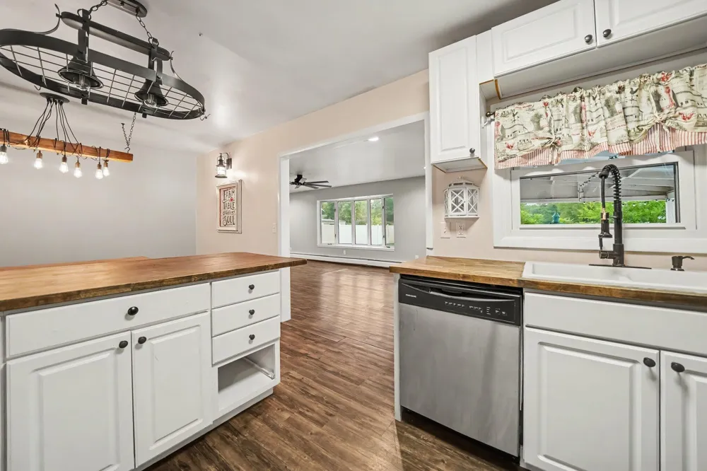 229 S Matteson Street Bronson, MI 49028