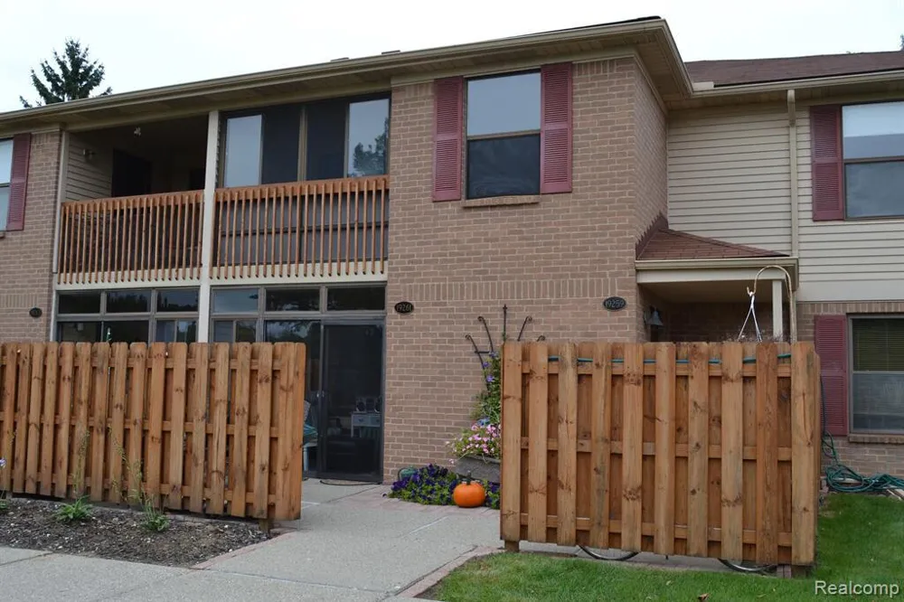 19259 Surrey Lane Northville, MI 48167