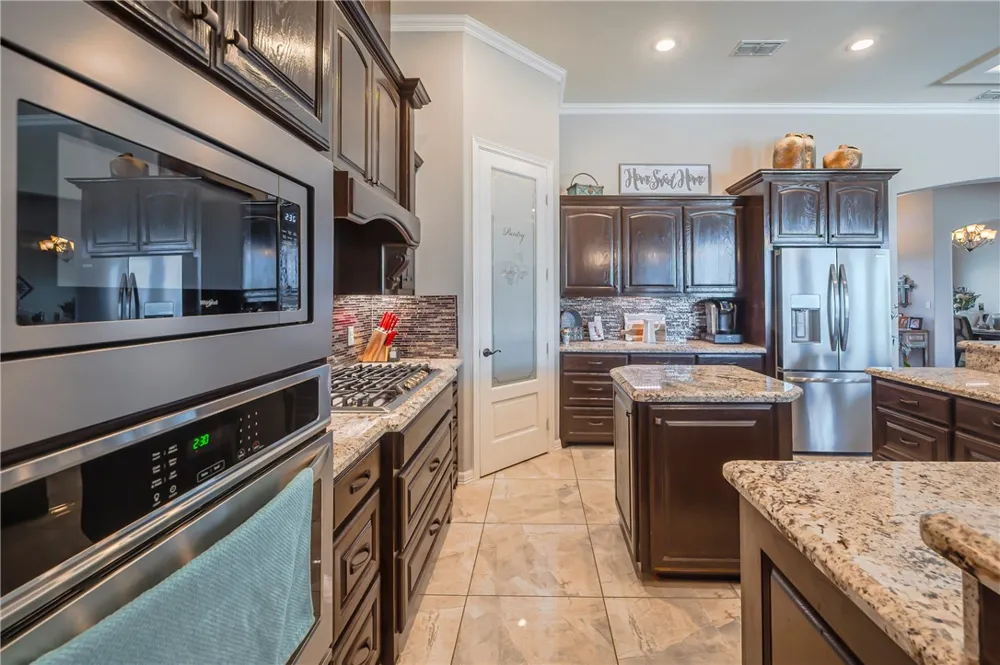 4881 Fm 798 Pawnee, TX 78145