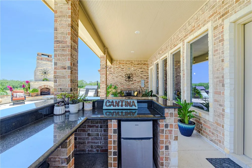 4881 Fm 798 Pawnee, TX 78145