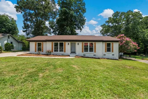 6106 Brittany Court