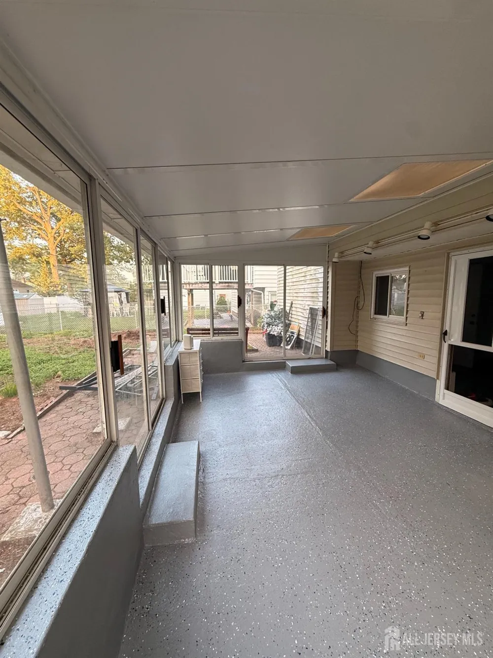 183 E Henry Place E Iselin, NJ 08830