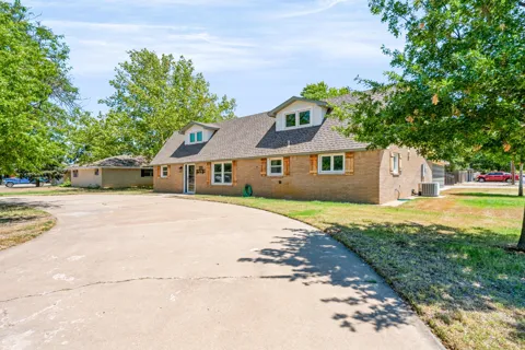 200 Bailey Avenue