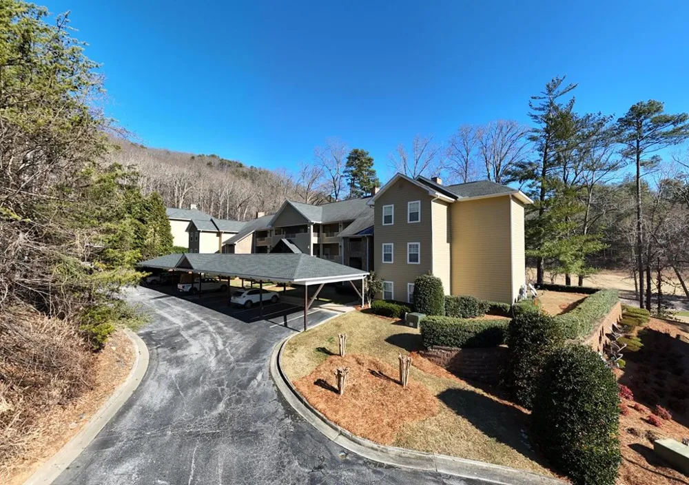 112 Glen Eagle Ct D202 Clayton, GA 30525