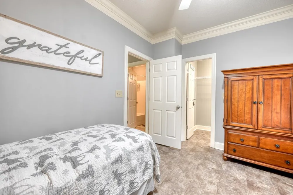 112 Glen Eagle Ct D202 Clayton, GA 30525
