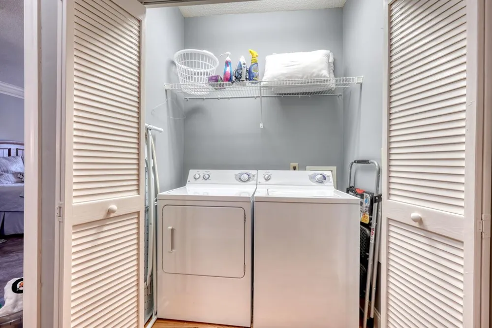 112 Glen Eagle Ct D202 Clayton, GA 30525